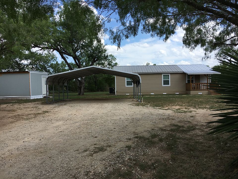 View from FM1 40 (Ave E)