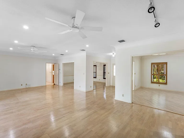 1851 Thatch Palm Dr — Photo 11