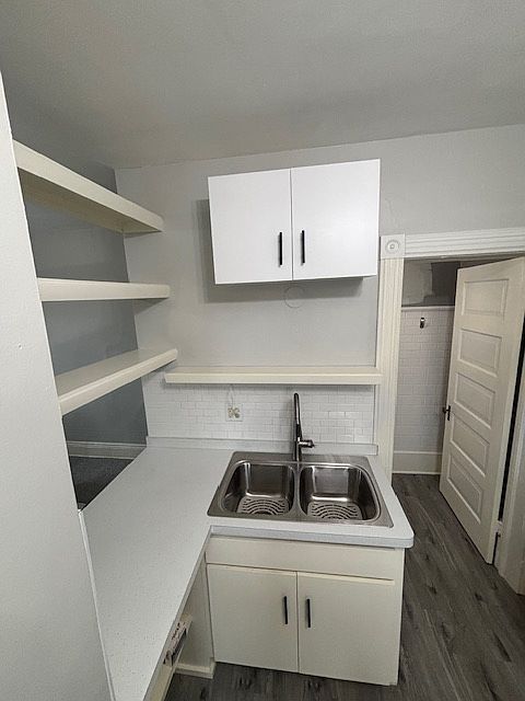 Kitchen 3