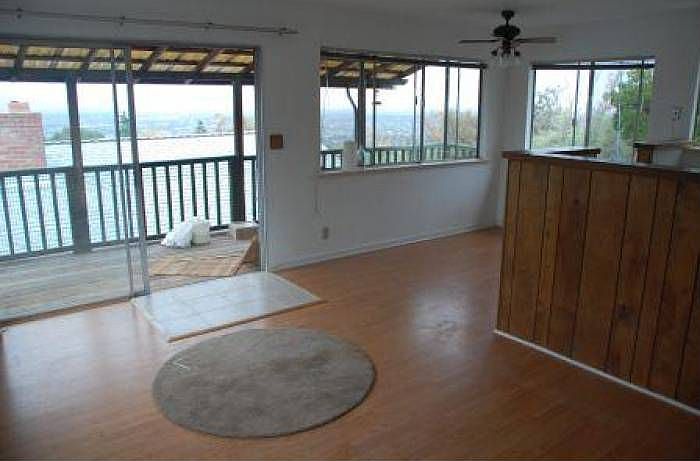 Front Living Room/Balcony