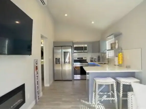 (undisclosed Address), Long Beach, CA 90805