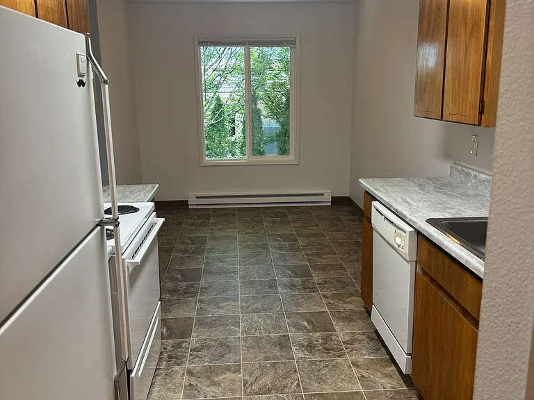 120 NE 19th St #11 — Photo 2