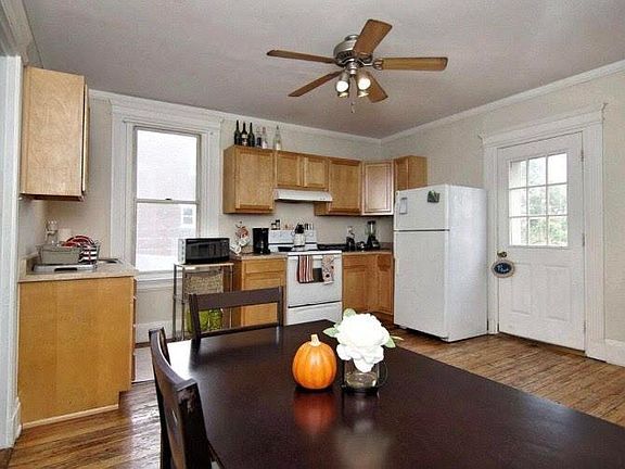 Kitchen with access to deck