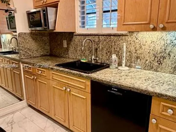 2844 Coconut Ave, Miami, FL 33133