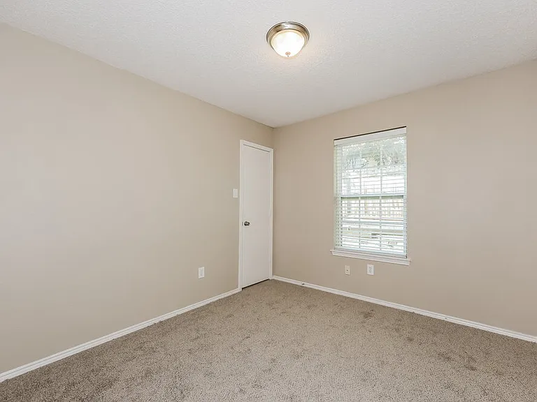8736 Eaglestone Way — Photo 13