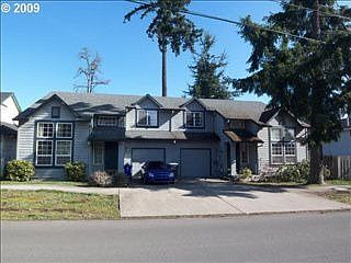 1st image of 824 NE 69th Ave