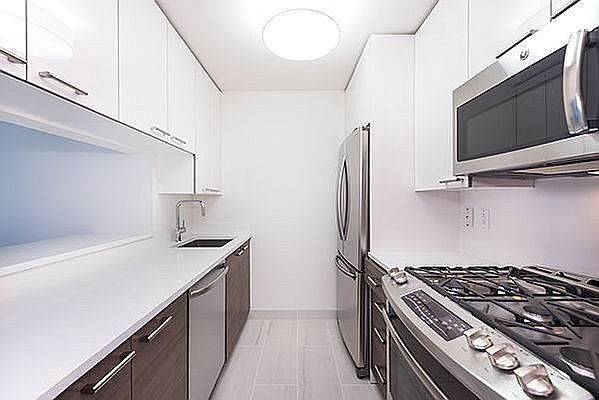 1st image of 240 E 86th St APT 10E