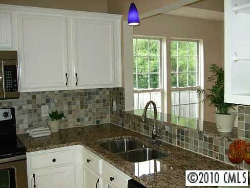 3rd image of 5312 Starflower Dr