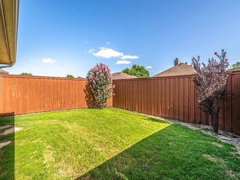10613 Brandenberg Dr — Photo 34