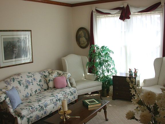 Formal Living Rm. or Office