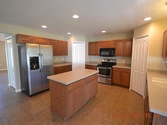 5th image of 623 Kermarah Ave