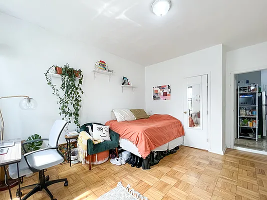 Rented by Compass | media 17