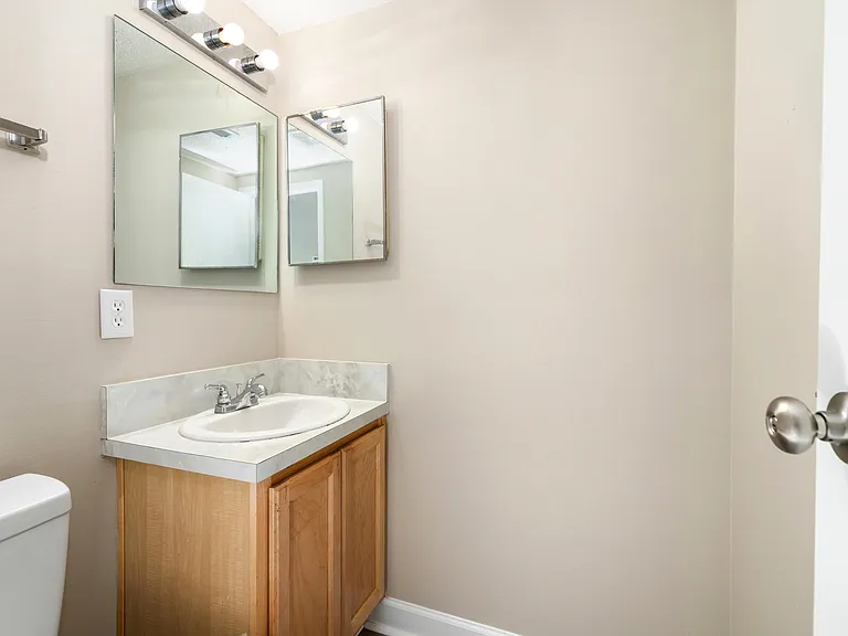 1121 Alice Dr #8 — Photo 16