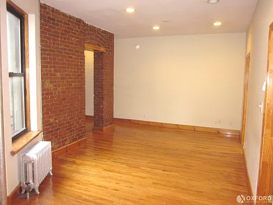 Rented by Oxford Property Group | media 29