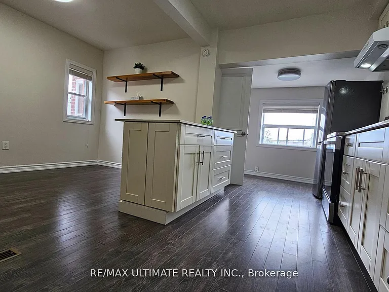 16 Failsworth Ave #MAIN — Photo 20