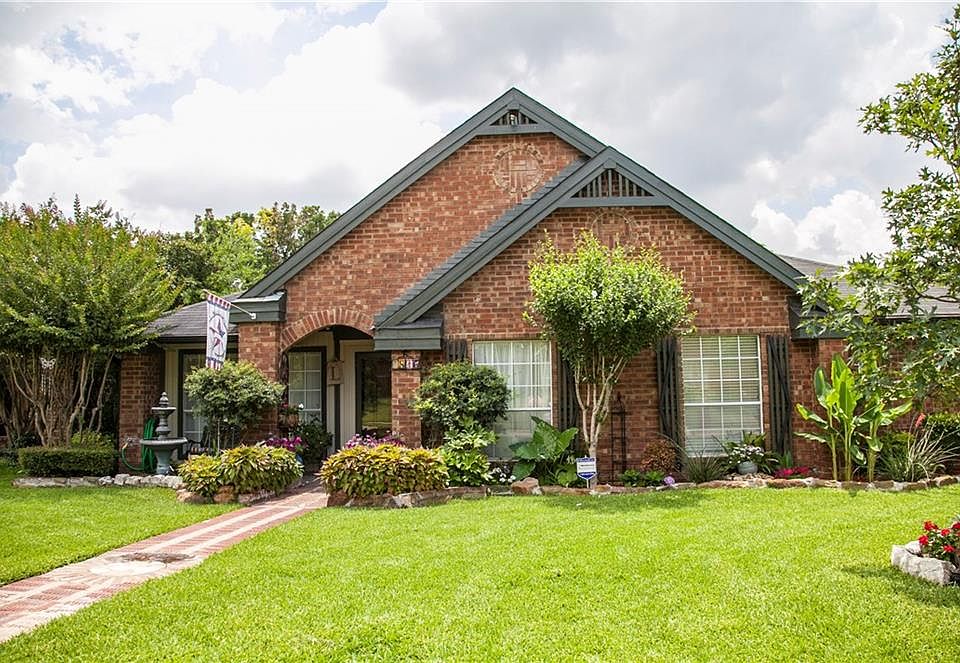 1st image of 3816 Virginia Pine Dr