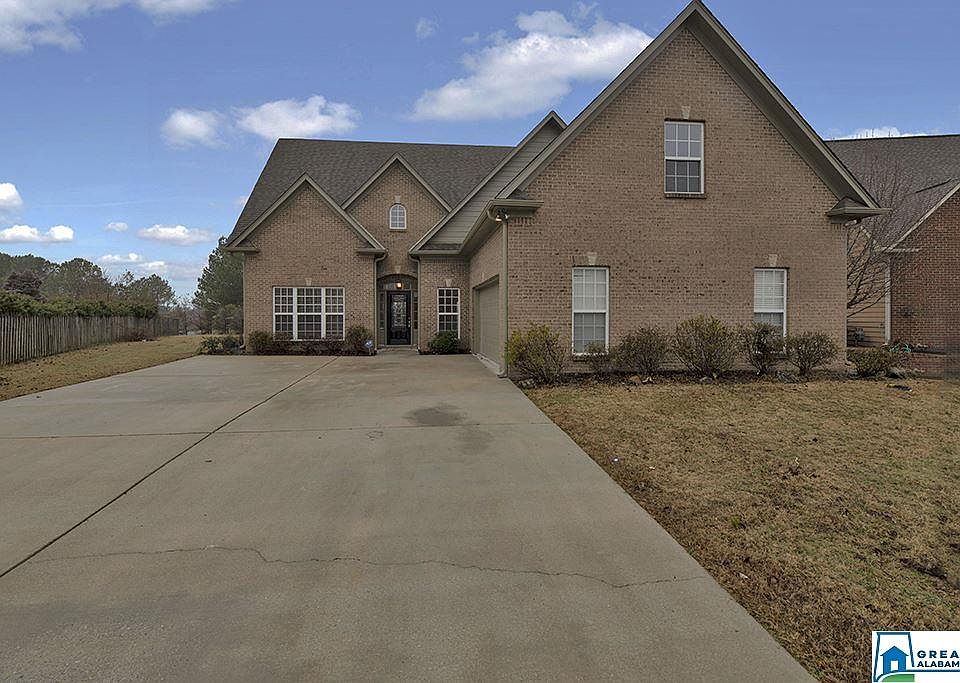 1st image of 805 Waterford Cove Ln
