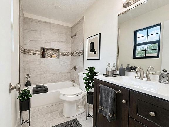 5th image of 1002 Alpha Cir