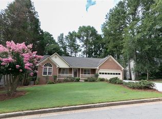460 Hunt River Way, Suwanee, GA 30024