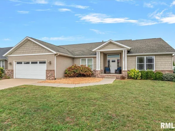 321 Hershiser Ln, Chatham, IL 62629