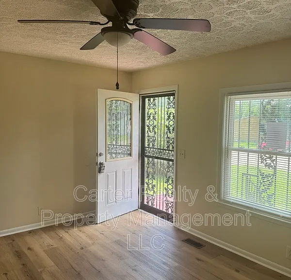 3004 Lytle Dr — Photo 8