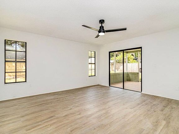 5th image of 852 Belhurst Ln