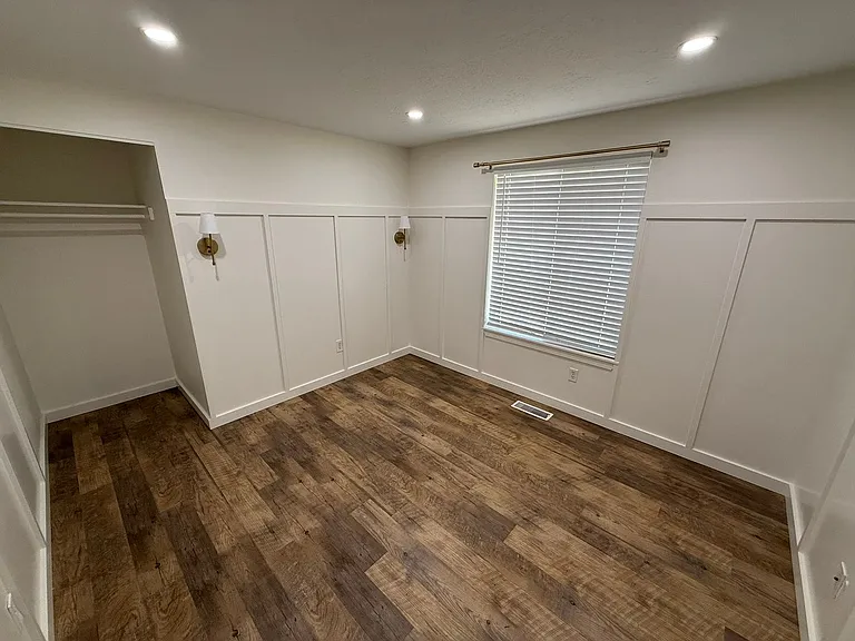 2637 Eastlake Dr SE — Photo 8