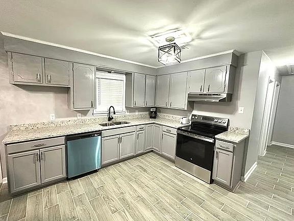 2nd image of 2003 Bond Ferry Rd