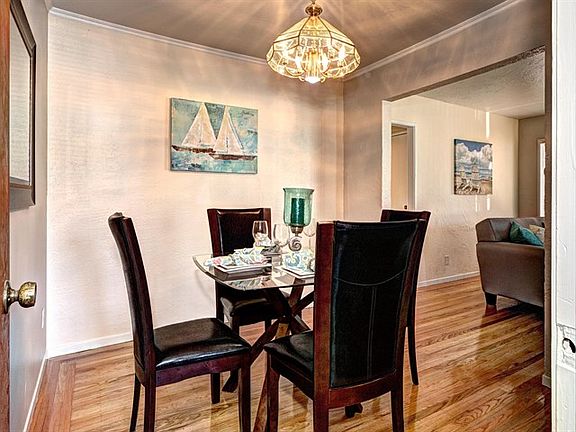 3rd image of 140 Gardenia Way