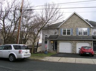 381 Cherry St, Pennsburg, PA 18073