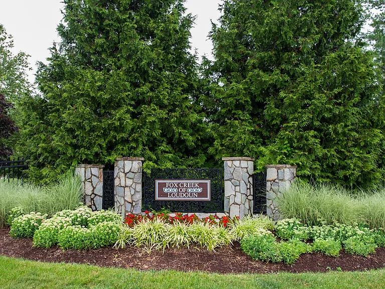 21707 Leatherleaf Cir — Photo 42