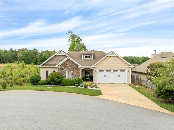 2902 Anderson Lakes Cir, Opelika, AL 36801