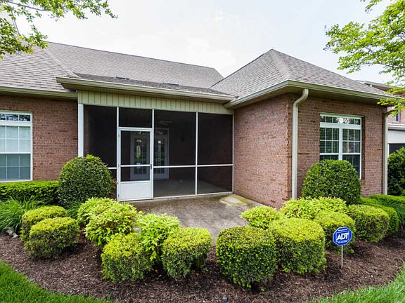 3rd image of 914 Altamont Way #43