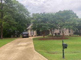 135 Deerfield Dr, Guntown, MS 38849