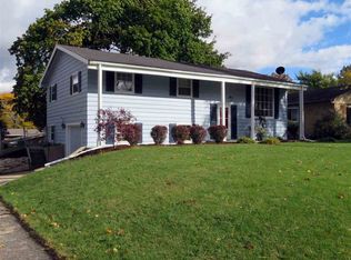 1004 Lexington Way, Rockford, IL
