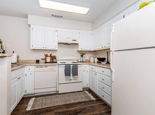Foxwood Apartments, Fresno, CA 93710
