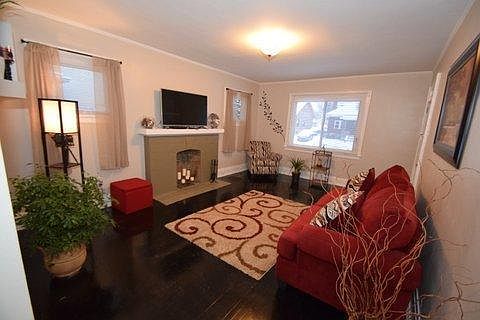 4th image of 1410 California Ave