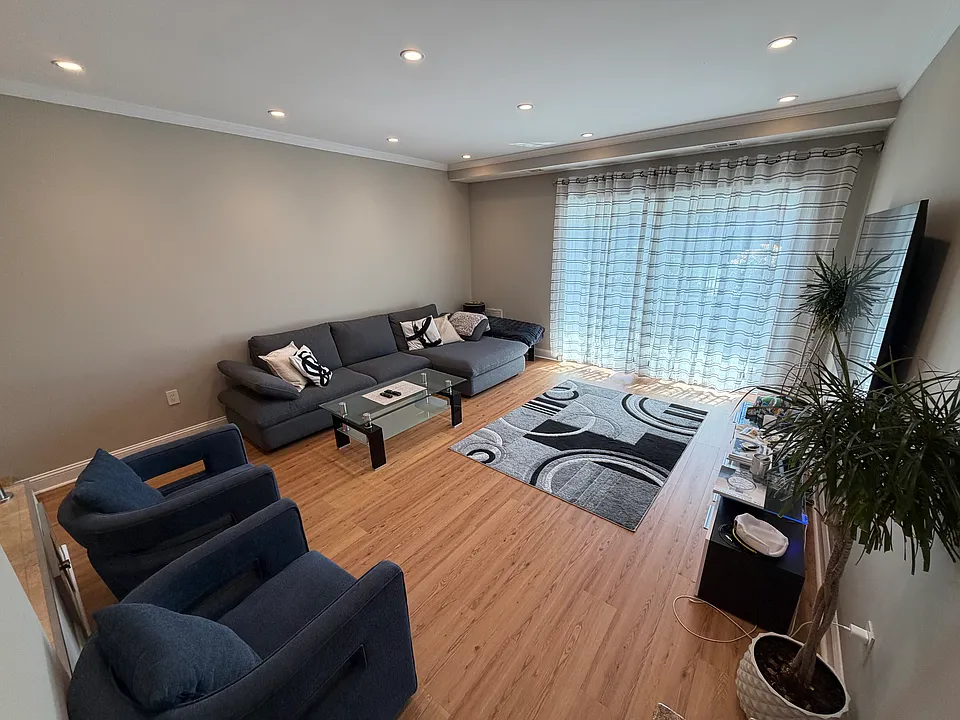36 Broadlawn Park #1