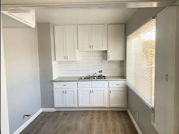 4th image of 446 W 106th St #3