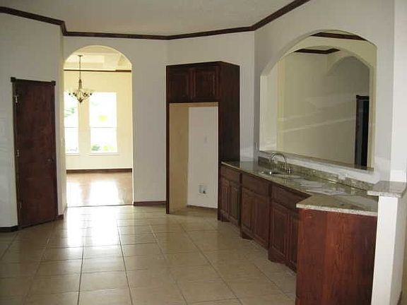 5th image of 1317 Wyndmere Dr