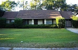 2nd image of 1322 Sherwood Dr