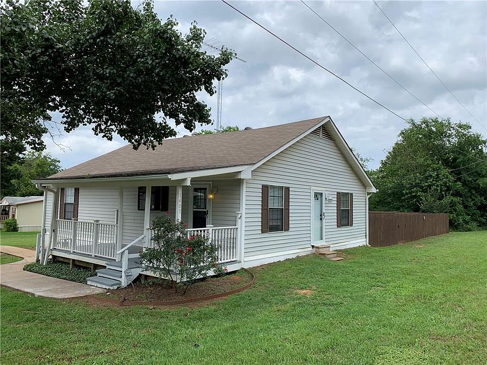 1st image of 1403 Rollingwood Dr