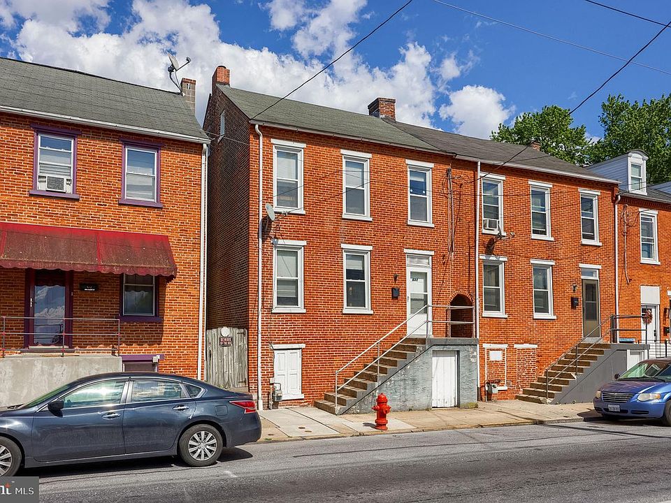 1st image of 631 S Queen St
