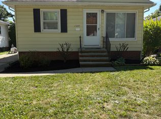 17405 Ponciana Ave, Cleveland, OH 44135