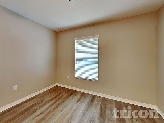 5th image of 1532 Wallace Manor Ave