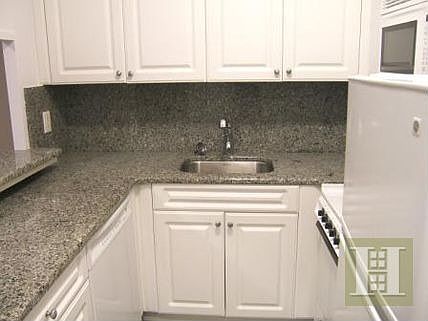 3rd image of 301 E 47th St APT 15F