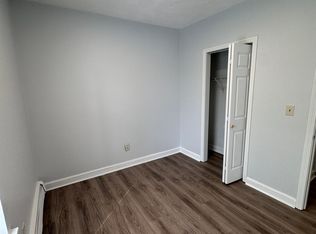 118 Berkshire St #3, Cambridge, MA 02141