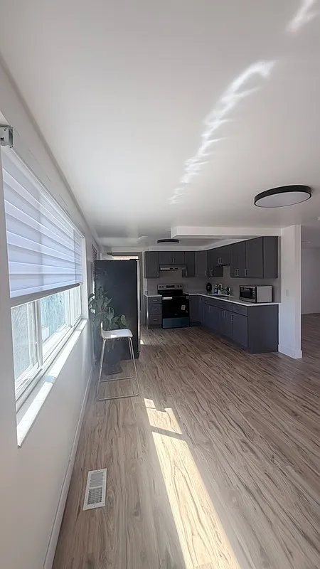 5 bed, 2.0 bath, $2,400 — Photo 4