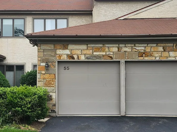 55 Woodmont Dr, Lawrence Township, NJ 08648