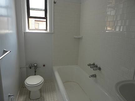 2nd image of 2955 E 196th St APT D9